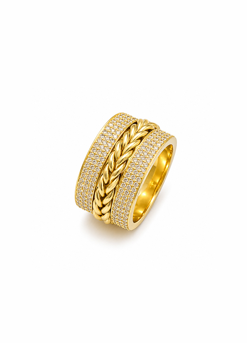 Anel Dourado com Trançado e Zircônias